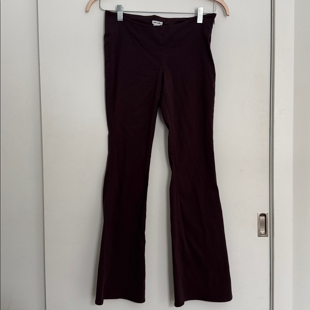 Kimchi blue low rise flare stretch pants - Picture 2 of 5